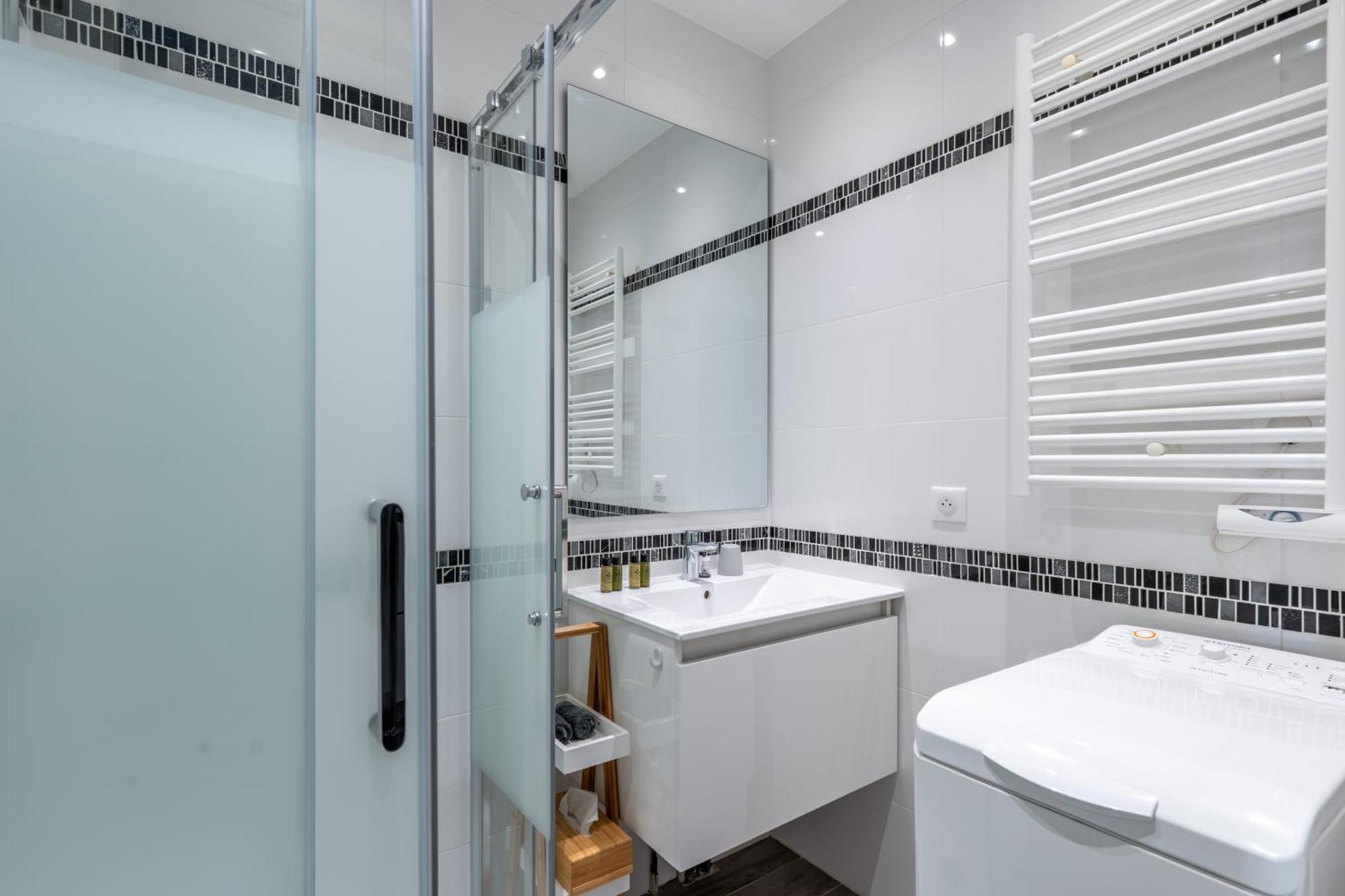 Fabuleux Appartement 2 Personnes Au Coeur De Menton, Climatise Et Proche Gares Routiere Et Sncf Exteriér fotografie