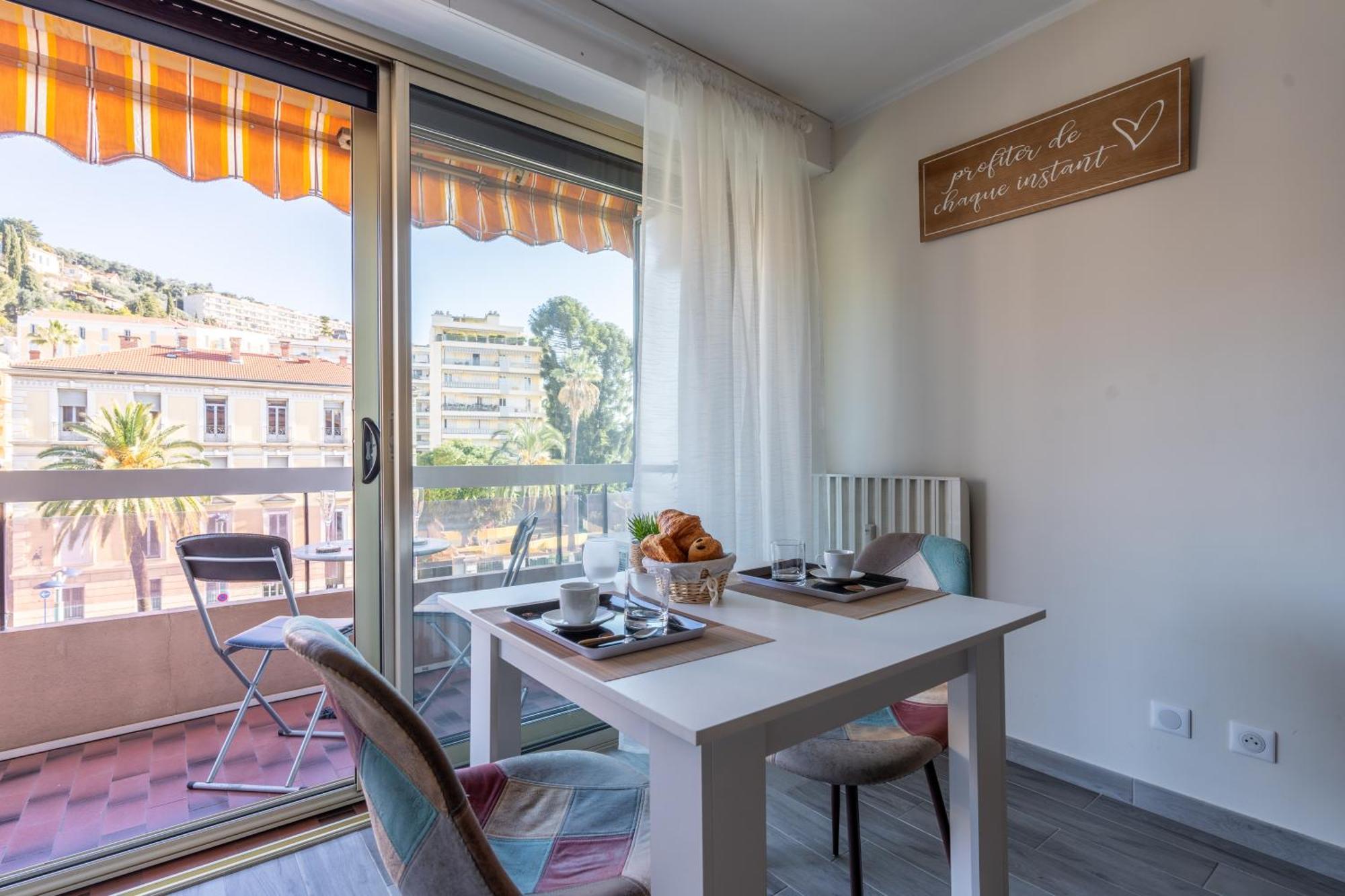 Fabuleux Appartement 2 Personnes Au Coeur De Menton, Climatise Et Proche Gares Routiere Et Sncf Exteriér fotografie